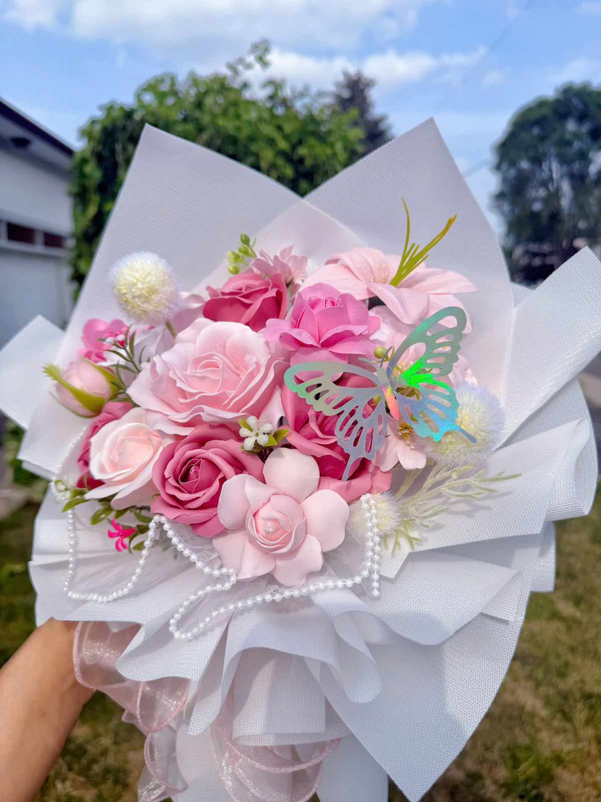 Hoa tone hồng từ nhạt tới đậm