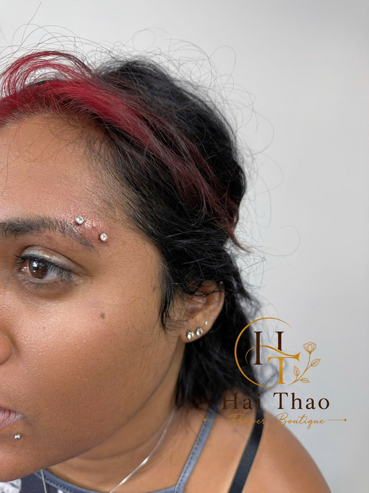 Eyebrown Piercing - Xỏ khuyên chân mày