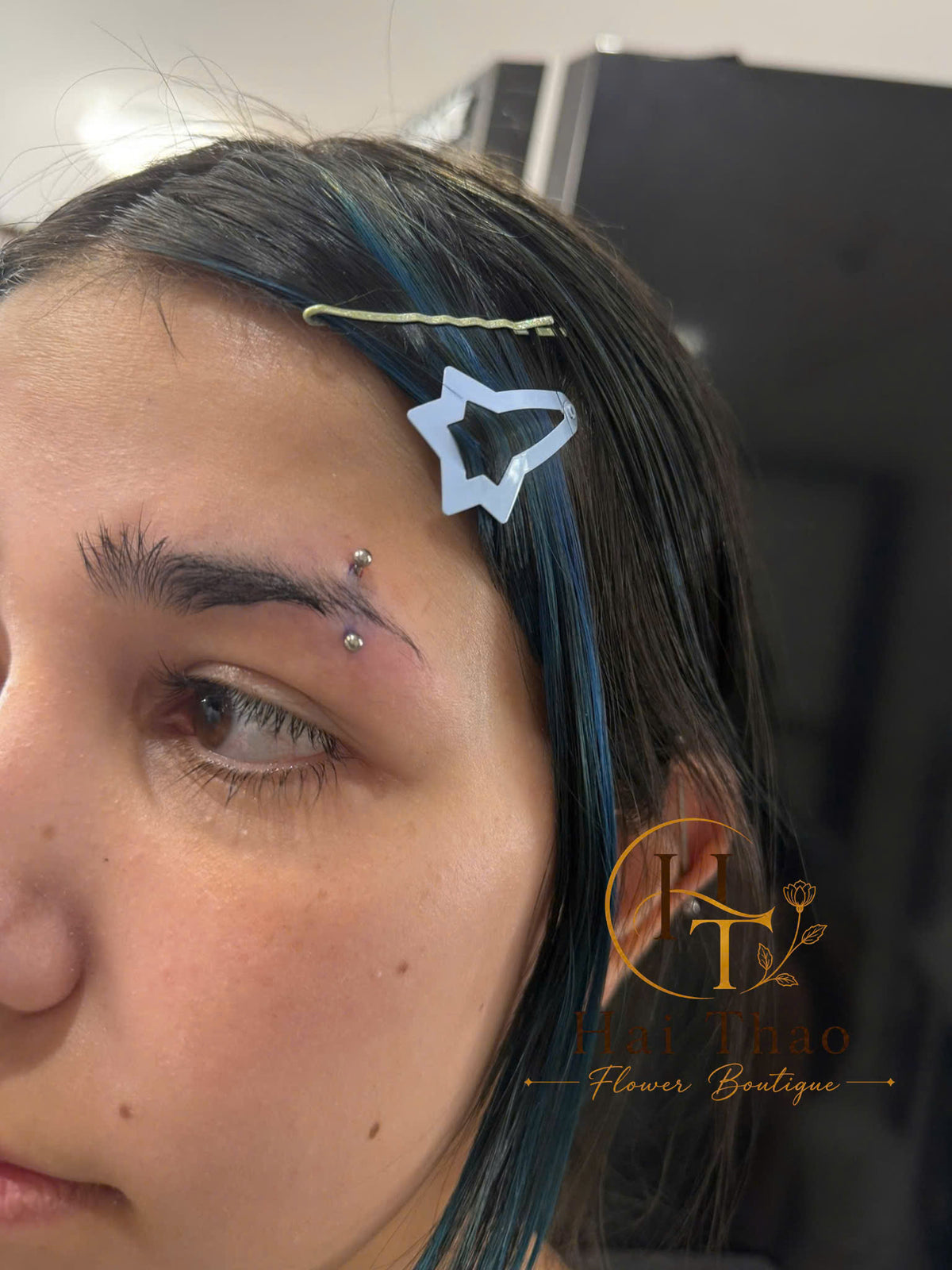 Eyebrown Piercing - Xỏ khuyên chân mày