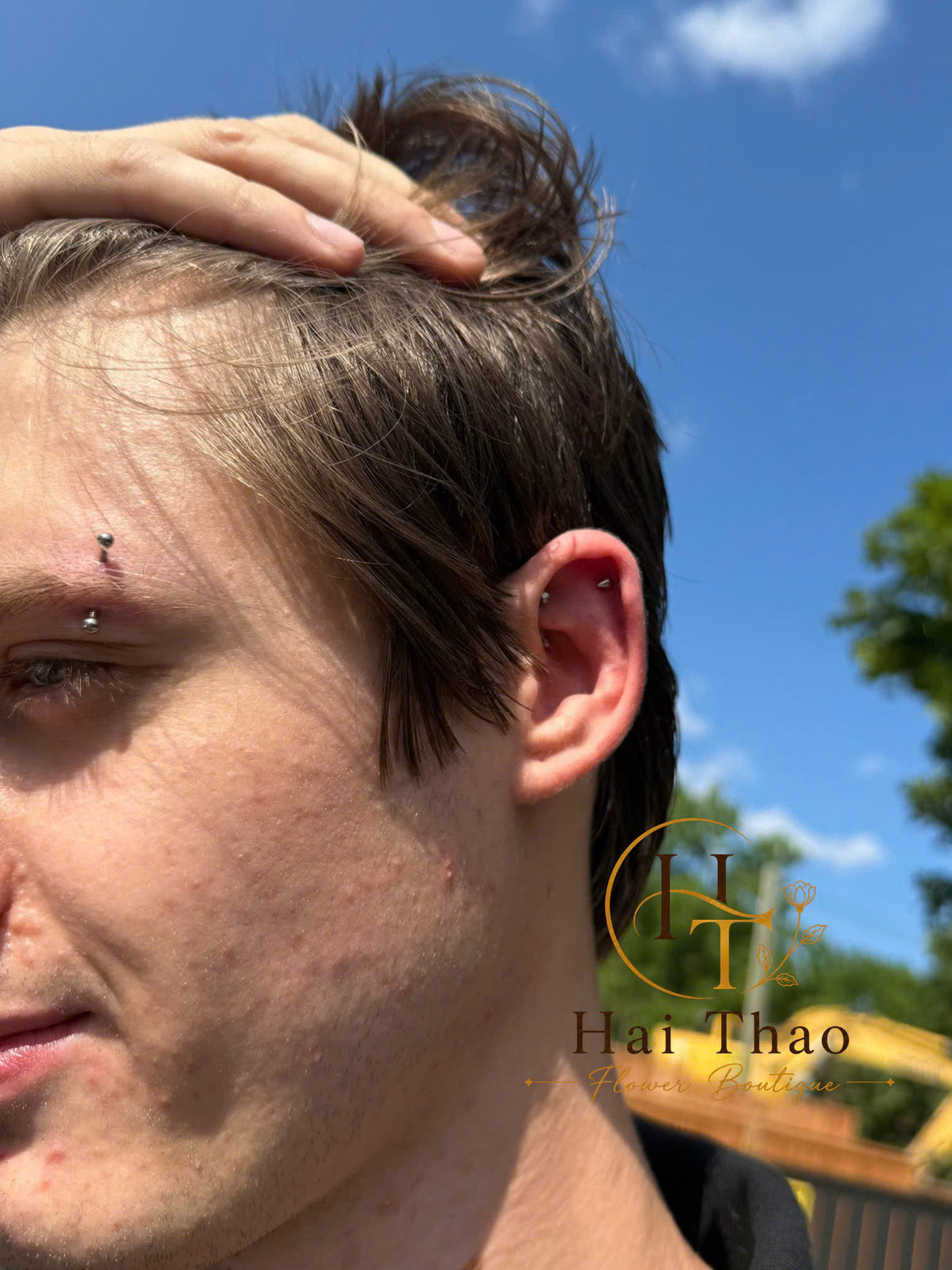 Eyebrown Piercing - Xỏ khuyên chân mày