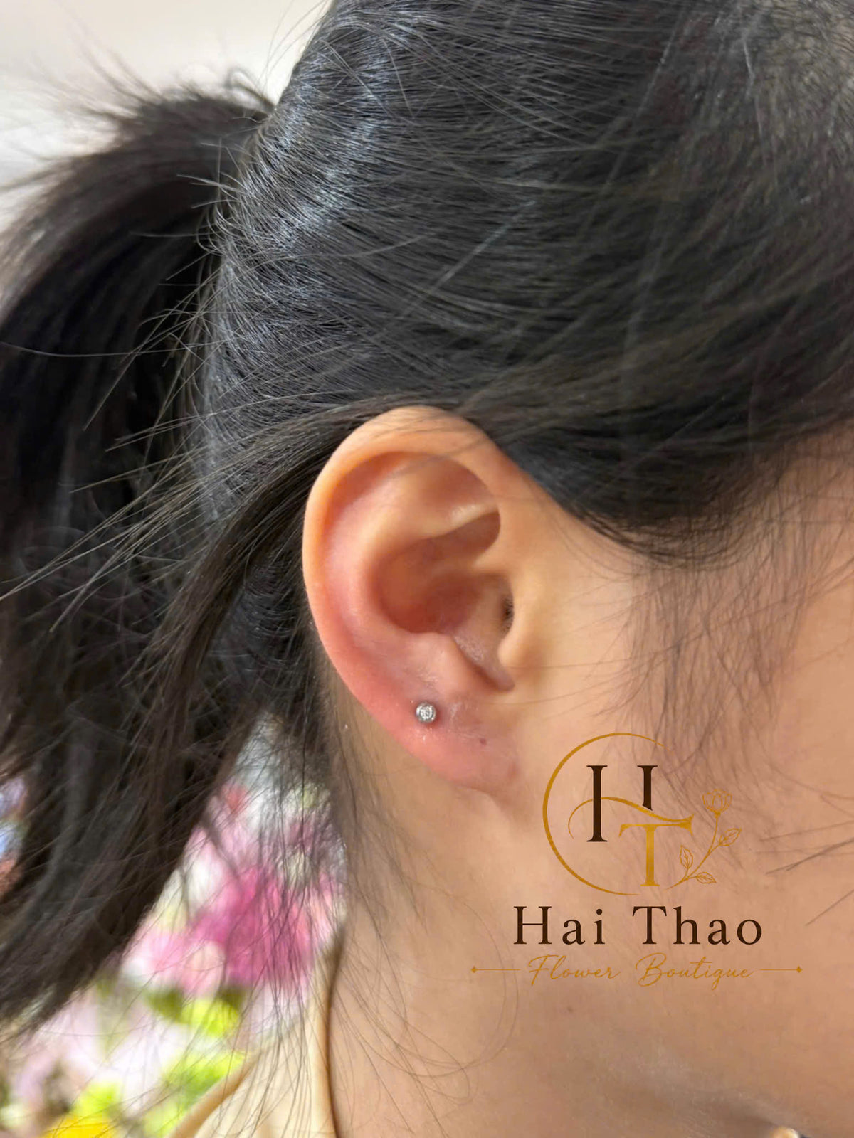 Bấm khuyên tai không sưng không đỏ