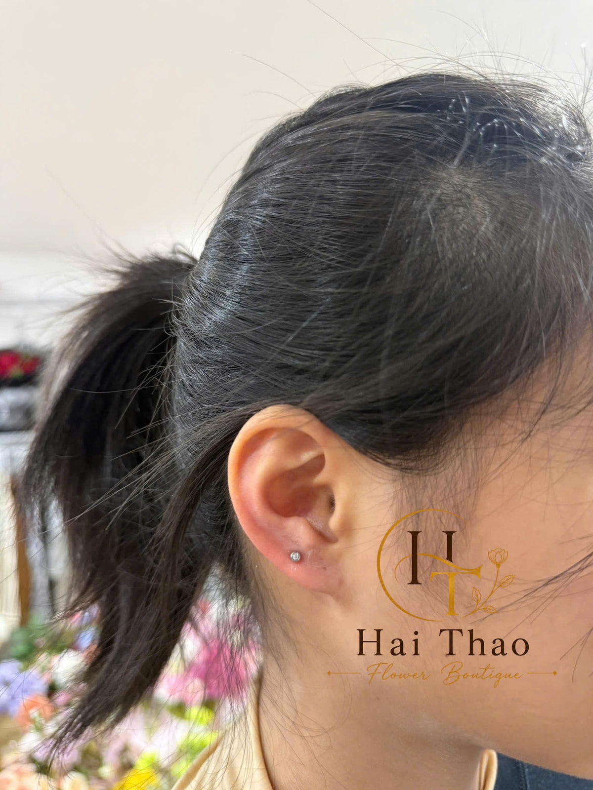 Bấm khuyên tai không sưng không đỏ