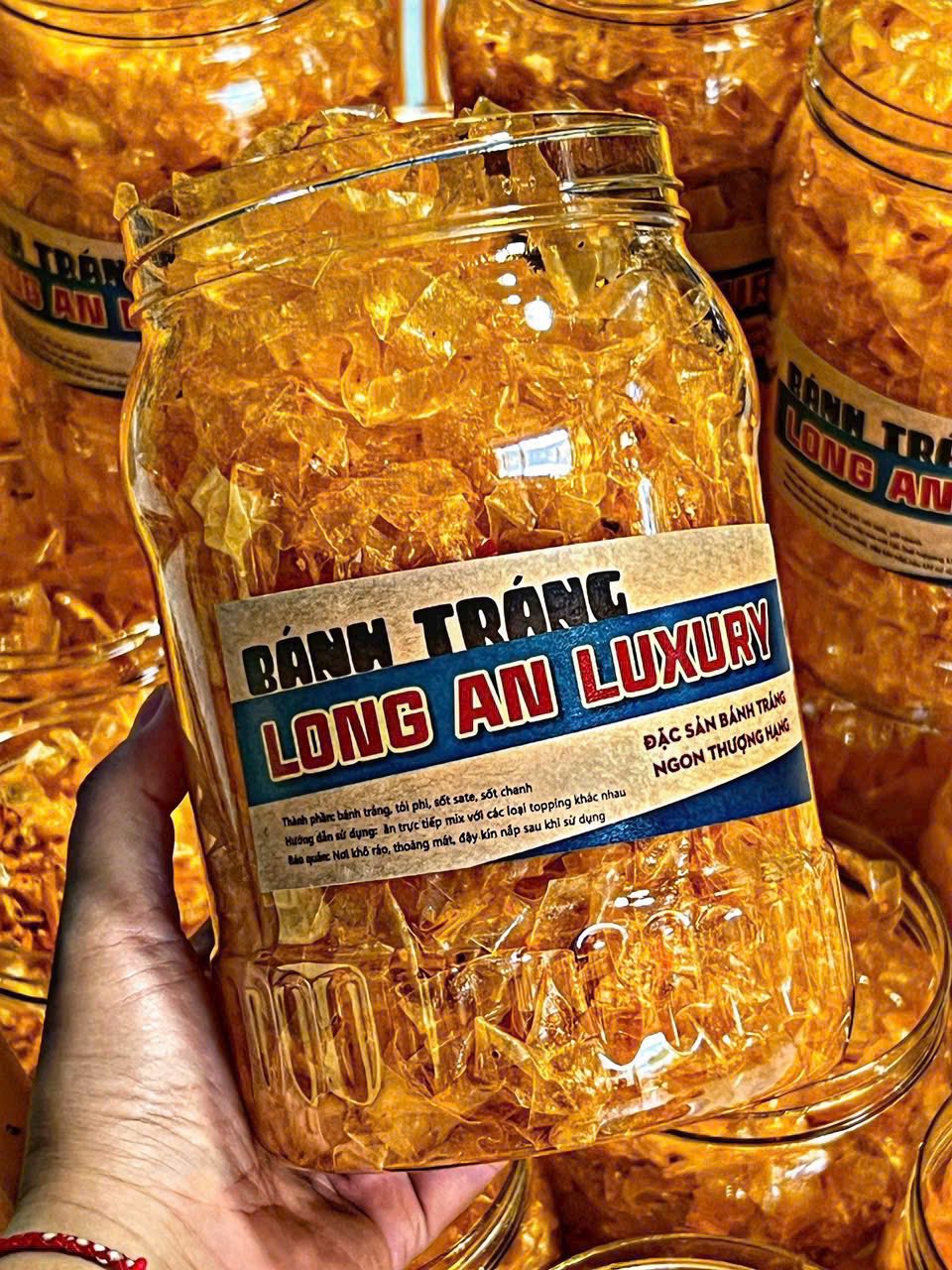 Bánh tráng Long An Luxury kèm sốt sate siêu cay và sốt chanh quyến rũ
