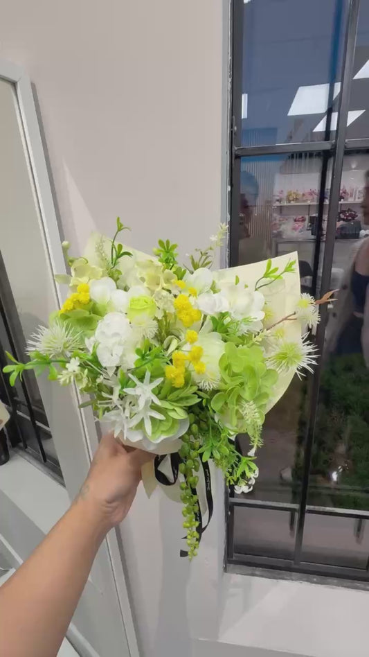 Green, white and yellow bouquet