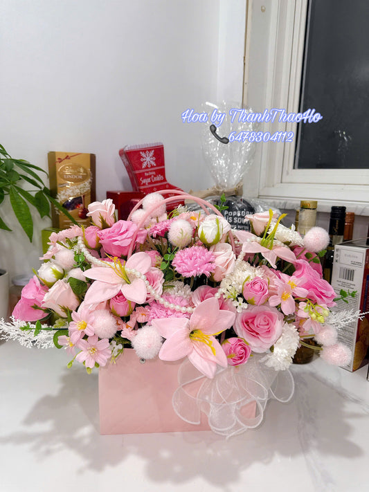 Giỏ hoa mix đều cả 2 mặt