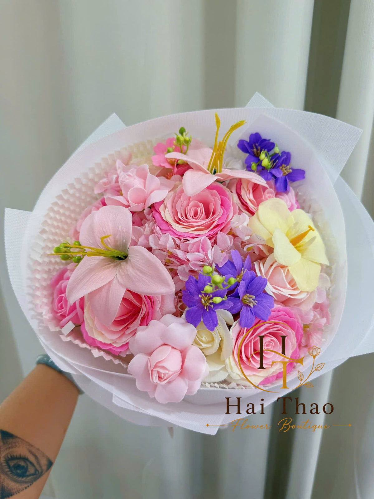 Bó hoa nhiều màu tone xinh iuuuu 💞